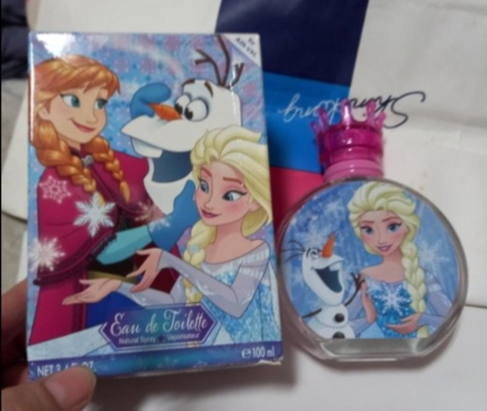 Disney's Frozen Eau de Toilette, a fragrance for children and teenagers - Image 3