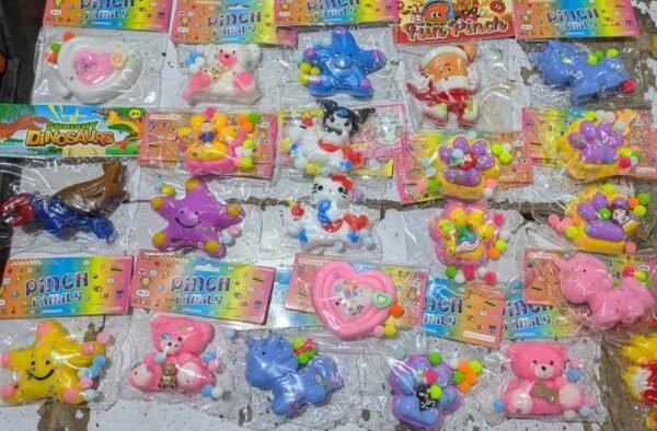 Pinch Family Toy / Mash Toy