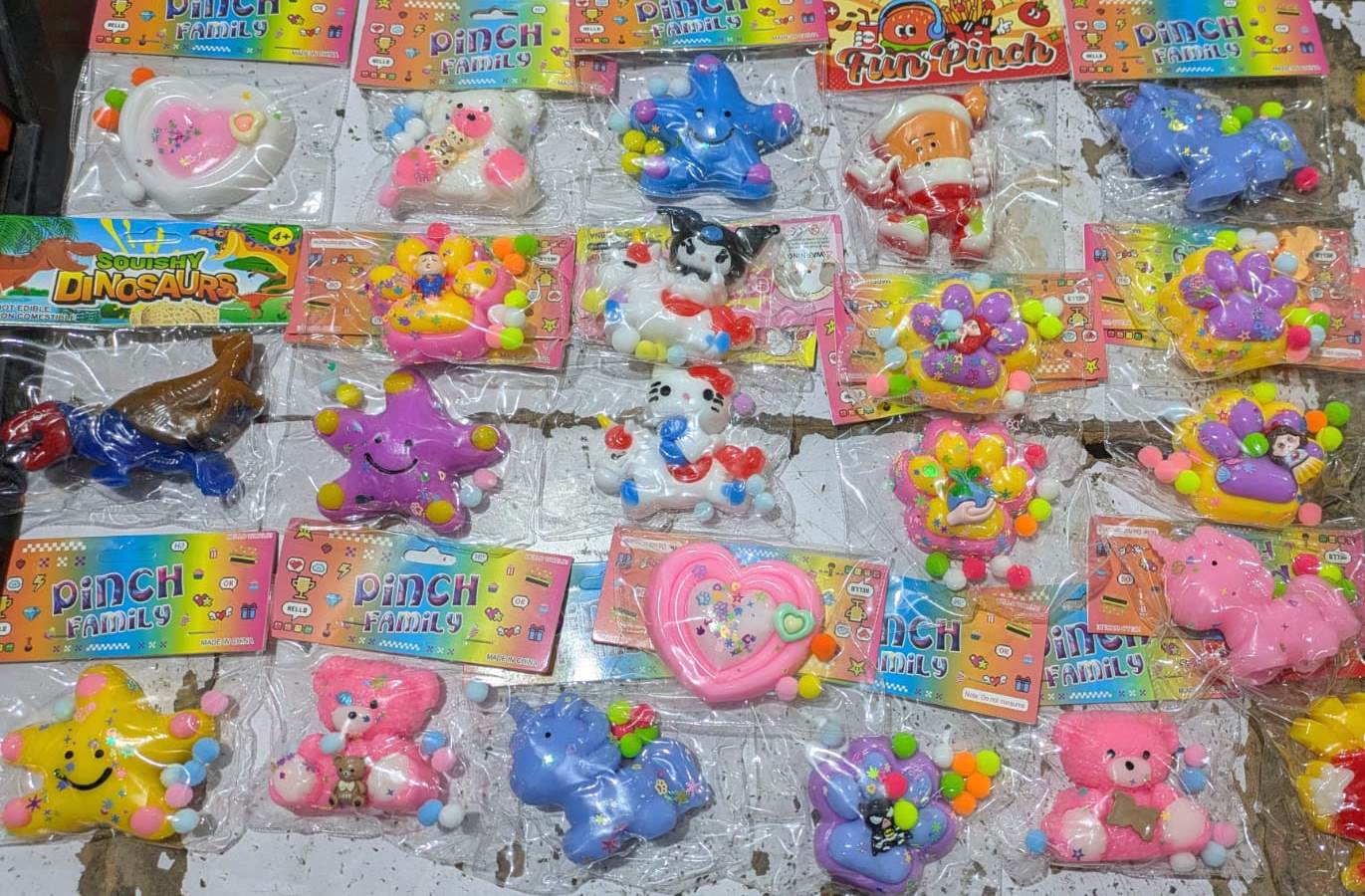 Pinch Family Toy / Mash Toy